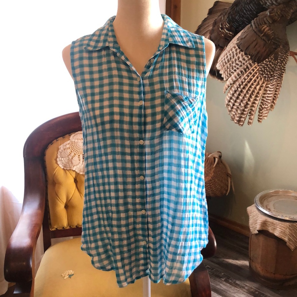 Ladies Sleeveless Top